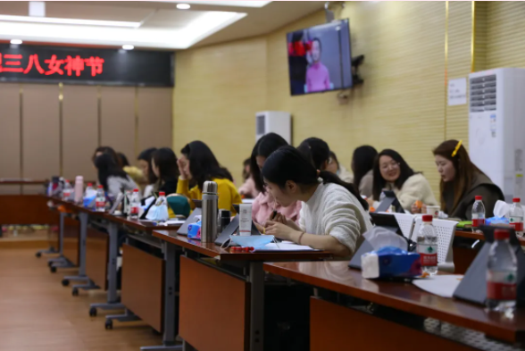 彩虹多多官网-追求健康,你我一起成长
