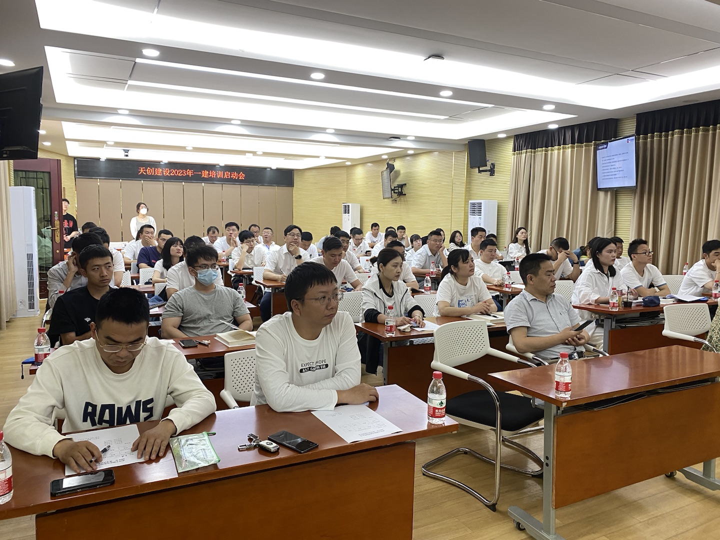 彩虹多多官网-追求健康,你我一起成长