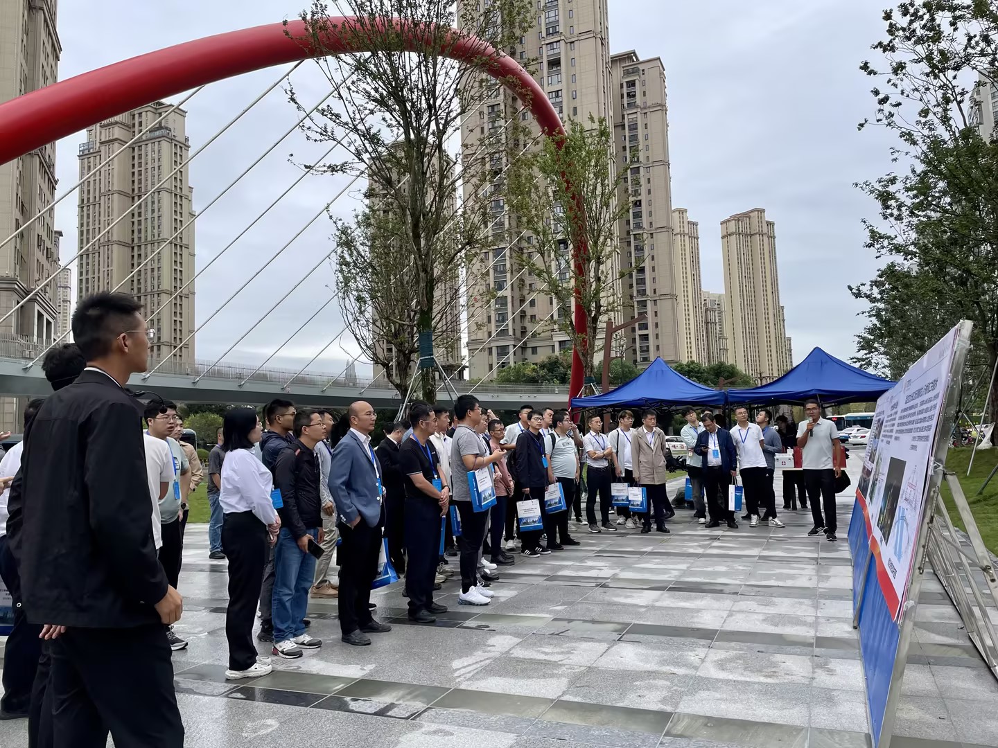 彩虹多多官网-追求健康,你我一起成长